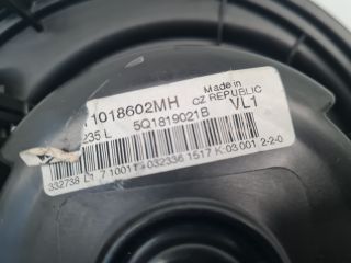 bontott VW GOLF VII Fűtőmotor (Klímás)