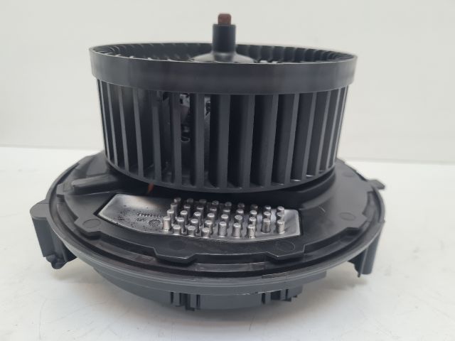 bontott VW GOLF VII Fűtőmotor (Klímás)