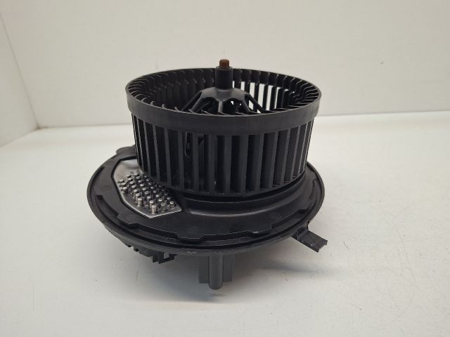 bontott VW GOLF VII Fűtőmotor (Klímás)