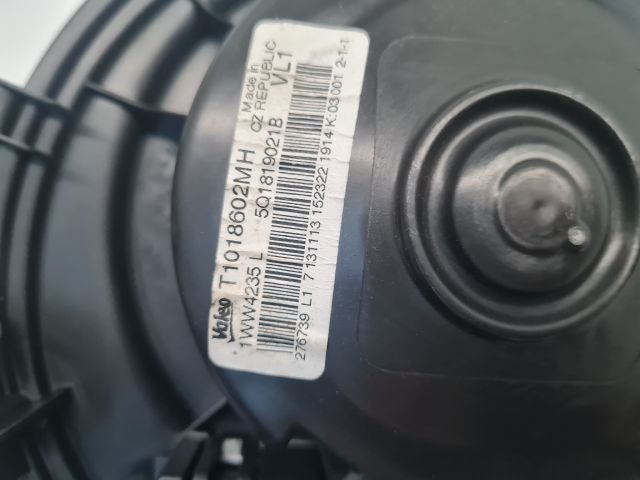 bontott VW GOLF VII Fűtőmotor (Klímás)