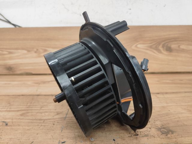 bontott VW GOLF VII Fűtőmotor (Klímás)