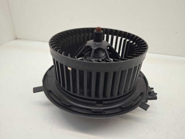 bontott VW GOLF VII Fűtőmotor (Klímás)