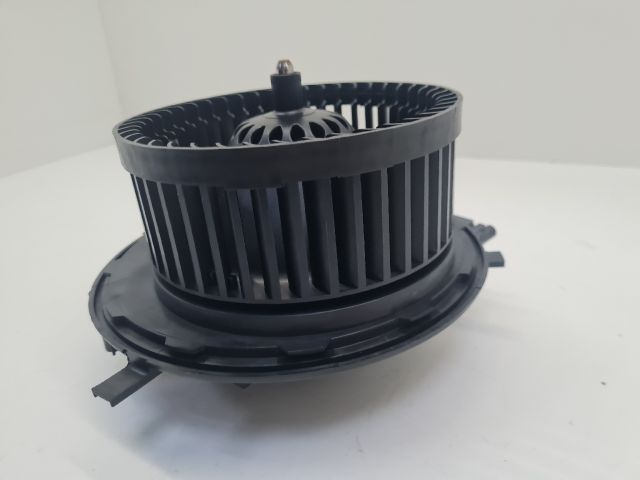 bontott VW GOLF VII Fűtőmotor (Klímás)