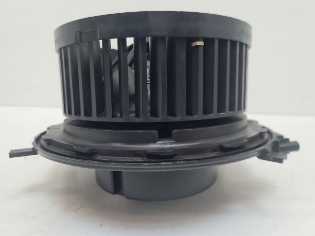 bontott VW GOLF VII Fűtőmotor (Klímás)