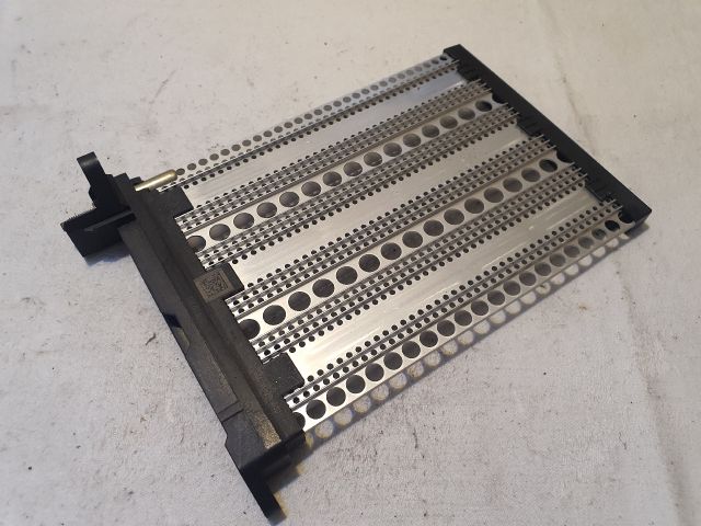 bontott VW GOLF VII Fűtőradiátor (Elektromos)