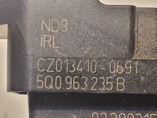 bontott VW GOLF VII Fűtőradiátor (Elektromos)