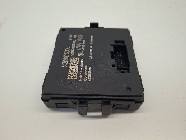 bontott VW GOLF VII Gateway Elektronika