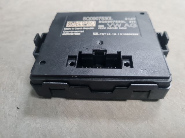 bontott VW GOLF VII Gateway Elektronika