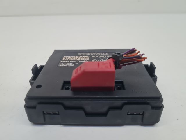 bontott VW GOLF VII Gateway Elektronika