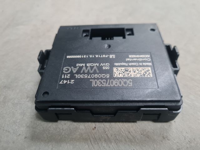 bontott VW GOLF VII Gateway Elektronika