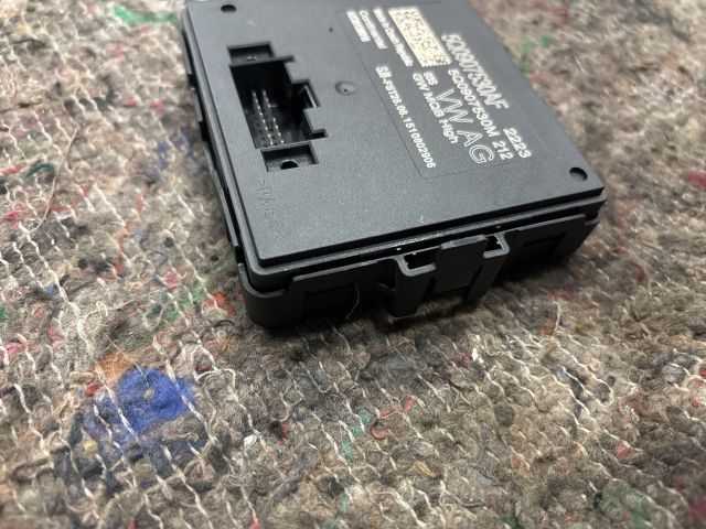 bontott VW GOLF VII Gateway Elektronika