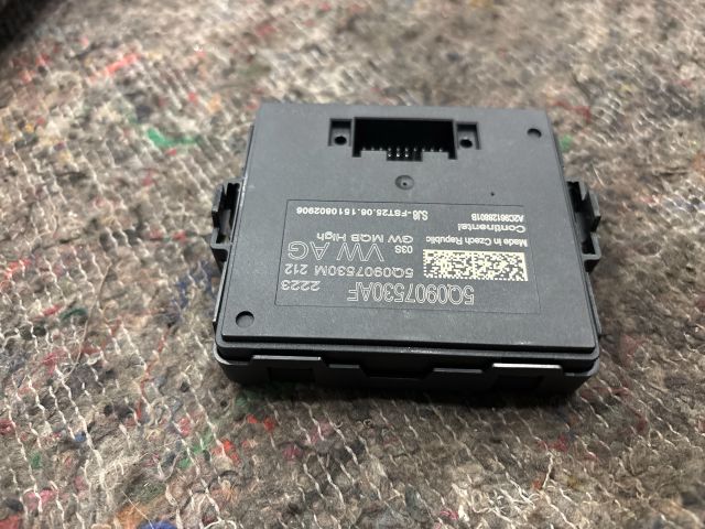 bontott VW GOLF VII Gateway Elektronika