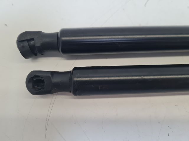 bontott VW GOLF VII Gázrugós Kitámasztó Teleszkóp Pár Csomagtérajtó