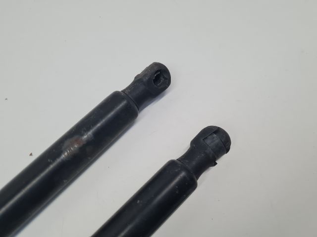 bontott VW GOLF VII Gázrugós Kitámasztó Teleszkóp Pár Csomagtérajtó