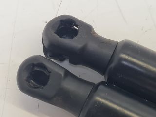 bontott VW GOLF VII Gázrugós Kitámasztó Teleszkóp Pár Csomagtérajtó