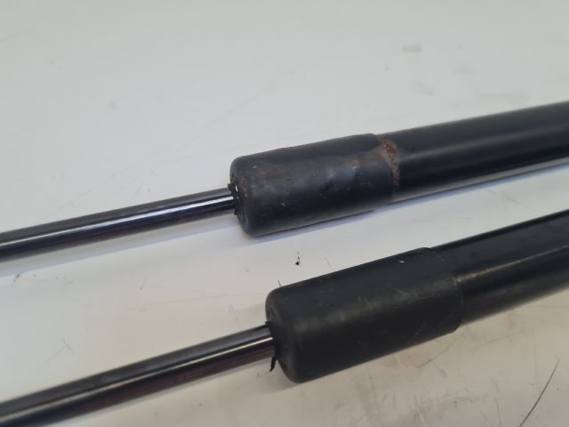 bontott VW GOLF VII Gázrugós Kitámasztó Teleszkóp Pár Csomagtérajtó