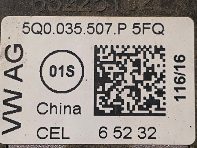 bontott VW GOLF VII GPS Antenna