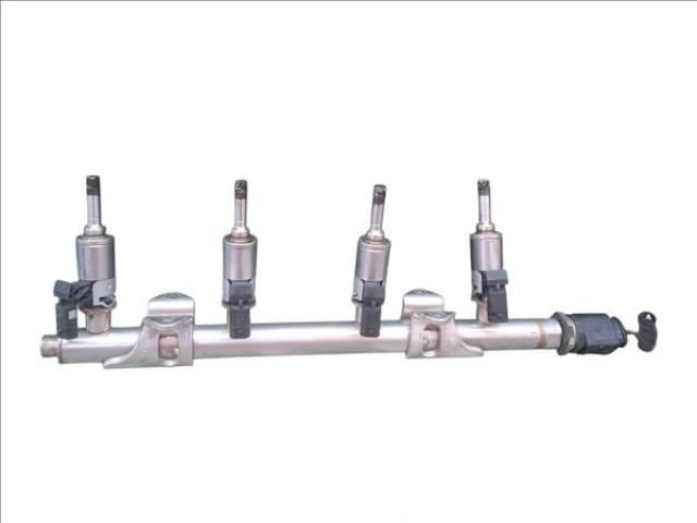 bontott VW GOLF VII Közösnyomócső