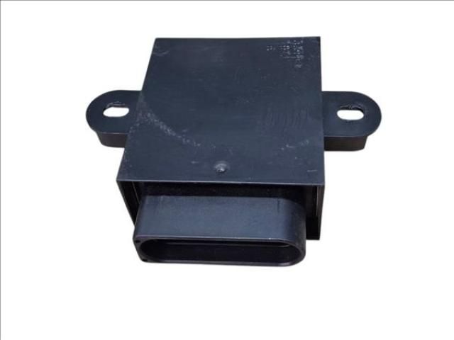 bontott VW GOLF VII Üzemanyag Szivattyú Relé