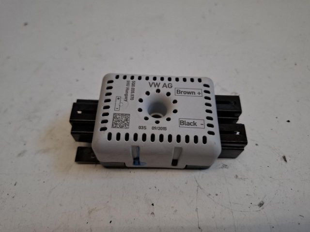 bontott VW GOLF VII Hátsó Ablakfűtés Relé