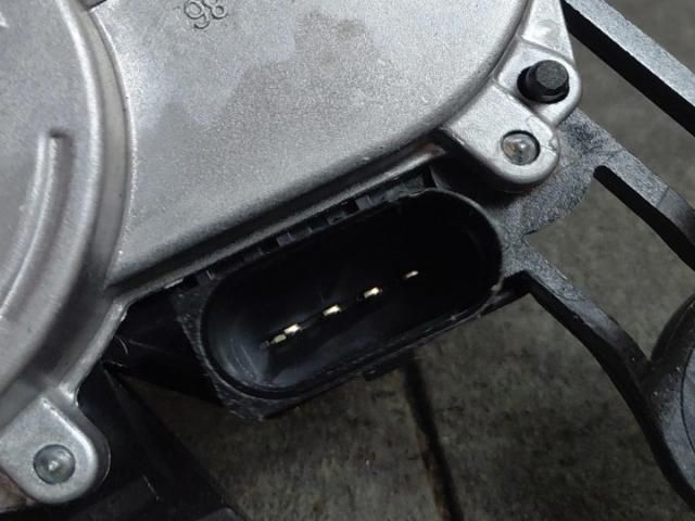 bontott VW GOLF VII Hátsó Ablaktörlő Motor