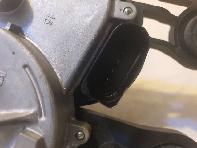 bontott VW GOLF VII Hátsó Ablaktörlő Motor