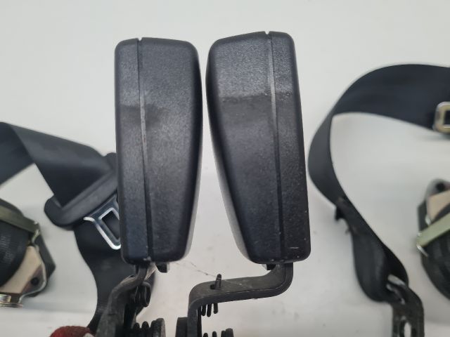 bontott VW GOLF VII Hátsó Biztonsági Öv Szett