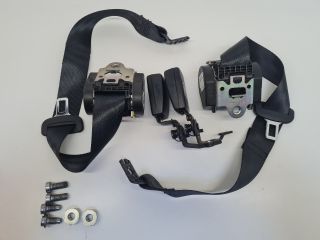 bontott VW GOLF VII Hátsó Biztonsági Öv Szett