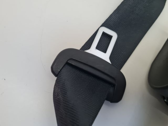 bontott VW GOLF VII Hátsó Biztonsági Öv Szett