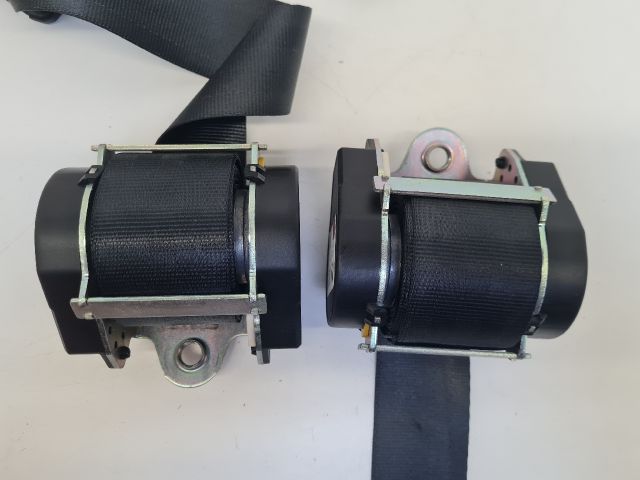 bontott VW GOLF VII Hátsó Biztonsági Öv Szett