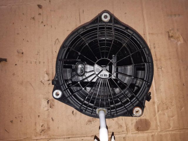 bontott VW GOLF VII Hátsó Embléma