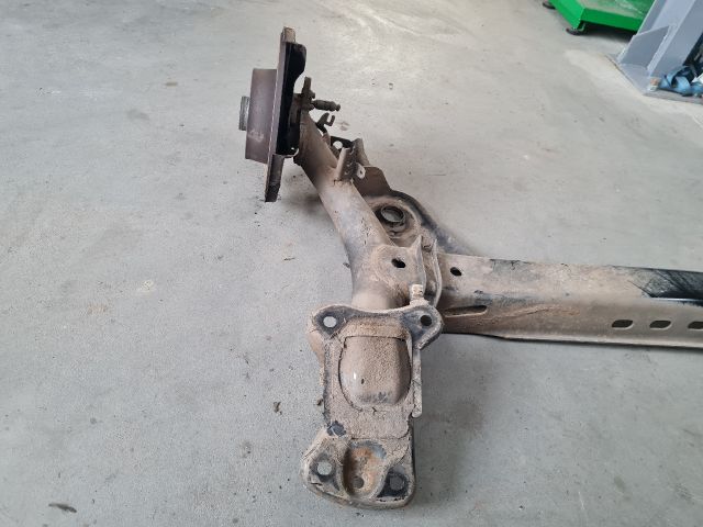 bontott VW GOLF VII Hátsó Híd (Tárcsafékes)