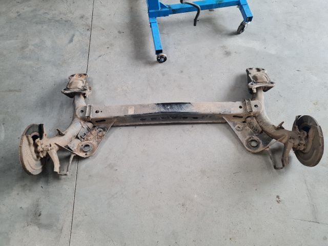 bontott VW GOLF VII Hátsó Híd (Tárcsafékes)