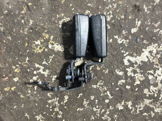 bontott VW GOLF VII Hátsó középső Biztonsági Öv Csat