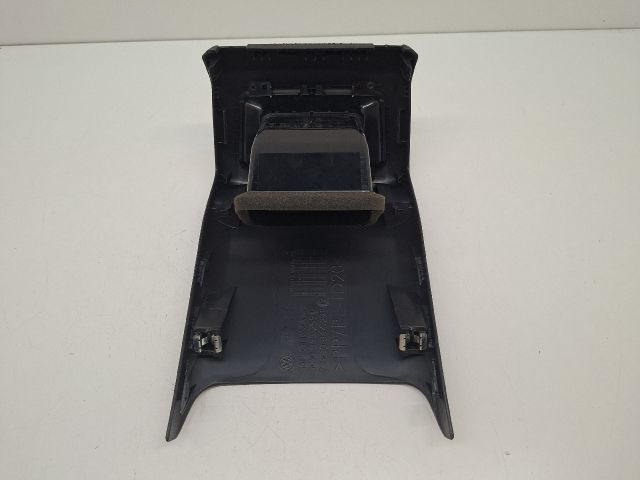 bontott VW GOLF VII Hátsó középső Szellőző