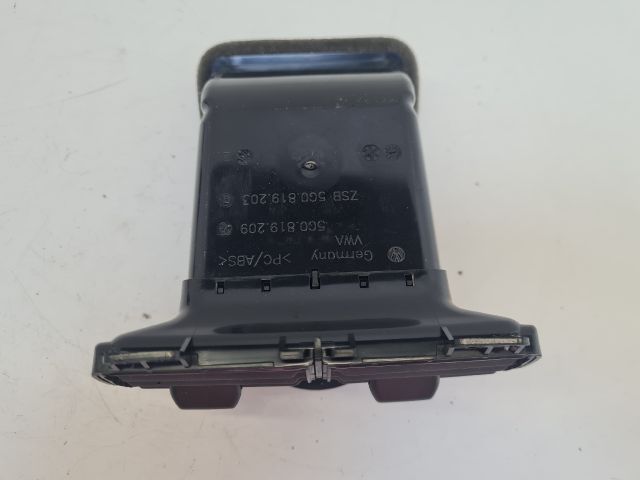 bontott VW GOLF VII Hátsó középső Szellőző