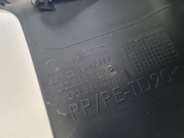 bontott VW GOLF VII Hátsó középső Szellőző