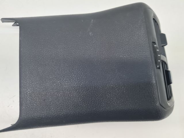 bontott VW GOLF VII Hátsó középső Szellőző