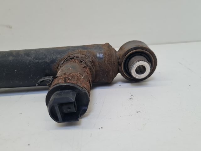 bontott VW GOLF VII Hátsó Lengéscsillapító (Pozíciófüggetlen)