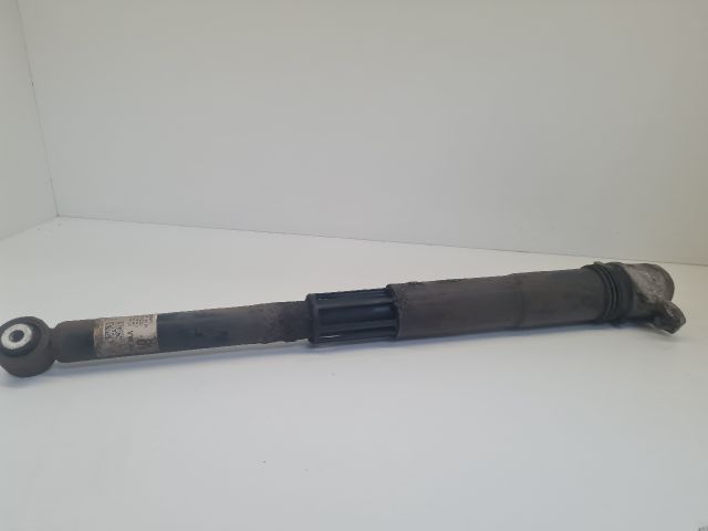 bontott VW GOLF VII Hátsó Lengéscsillapító (Pozíciófüggetlen)