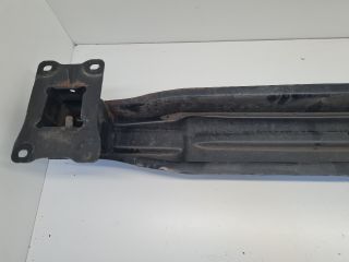 bontott VW GOLF VII Hátsó Lökhárító Merevítő (Fém)