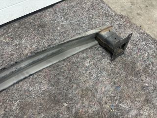 bontott VW GOLF VII Hátsó Lökhárító Merevítő (Fém)