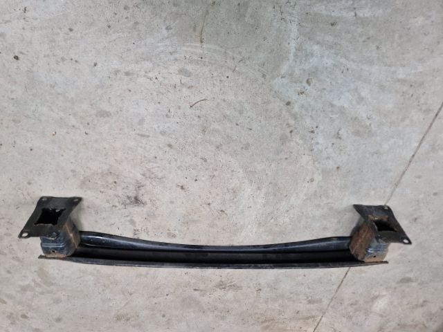 bontott VW GOLF VII Hátsó Lökhárító Merevítő (Fém)