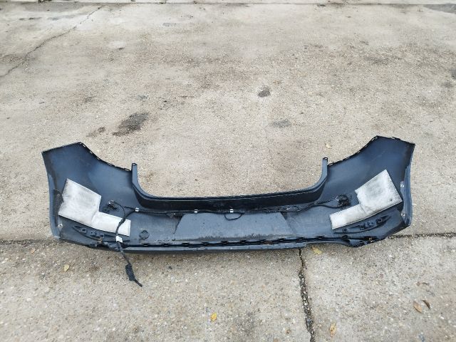 bontott VW GOLF VII Hátsó Lökhárító (Részeivel)