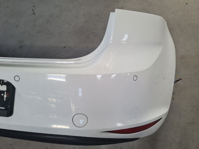 bontott VW GOLF VII Hátsó Lökhárító (Részeivel)