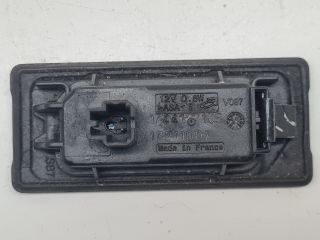 bontott VW GOLF VII Hátsó Rendszámtábla Világítás