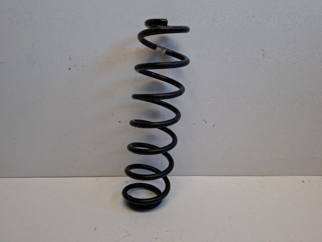 bontott VW GOLF VII Hátsó Rugó