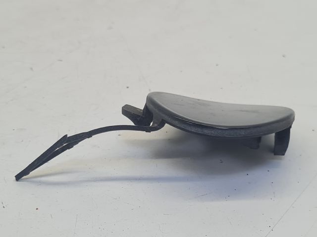 bontott VW GOLF VII Hátsó Vonószem Burkolat