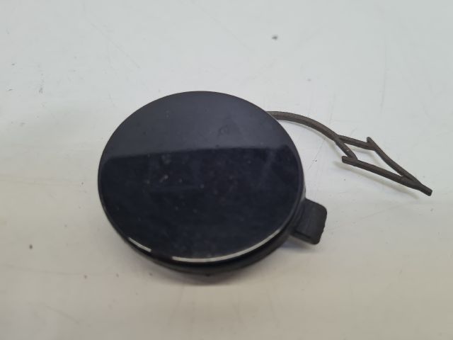 bontott VW GOLF VII Hátsó Vonószem Burkolat