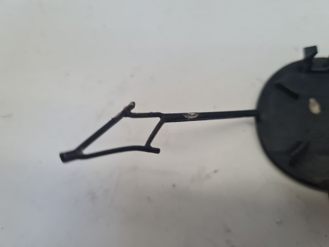 bontott VW GOLF VII Hátsó Vonószem Burkolat